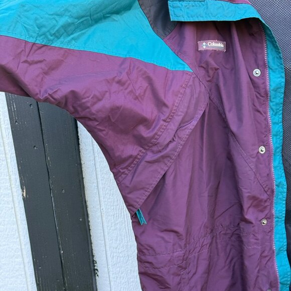 Vintage Columbia Windbreaker Jacket - Picture 4 of 16